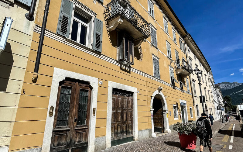Alloggi a ROVERETO - C.so Bettini - Piano 3 / stanze singole 2 / stanze doppie 2 / bagni 2