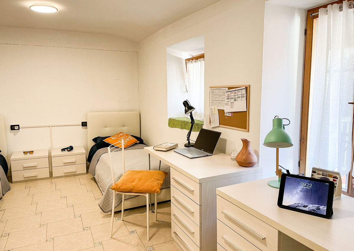 ROVERETO - C.so Bettini - Stanza 3 Doppia - Letto 1