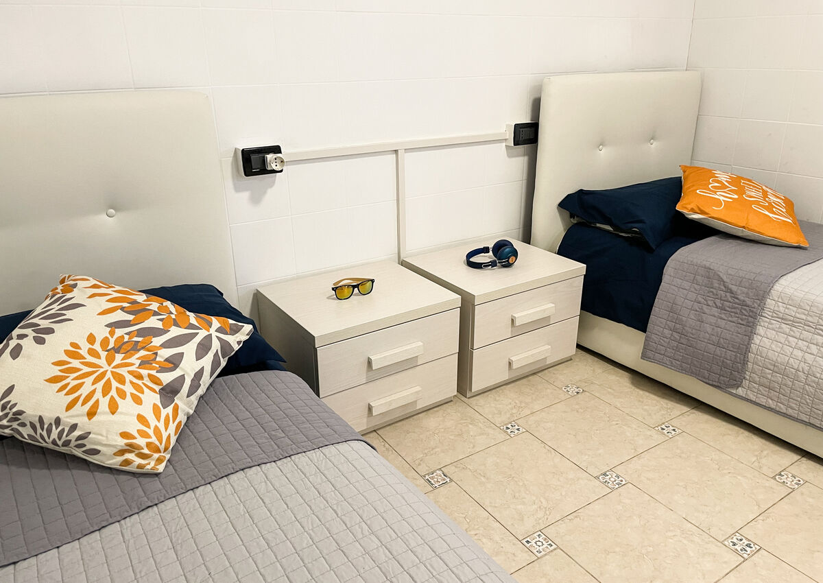 ROVERETO - C.so Bettini - Stanza 3 Doppia - Letto 2