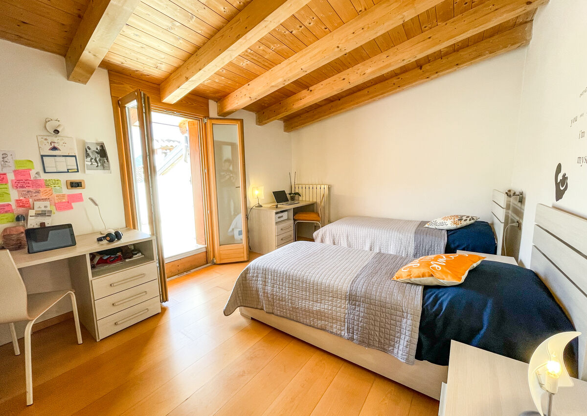 ROVERETO - C.so Bettini - Stanza 4 Doppia - Letto 1