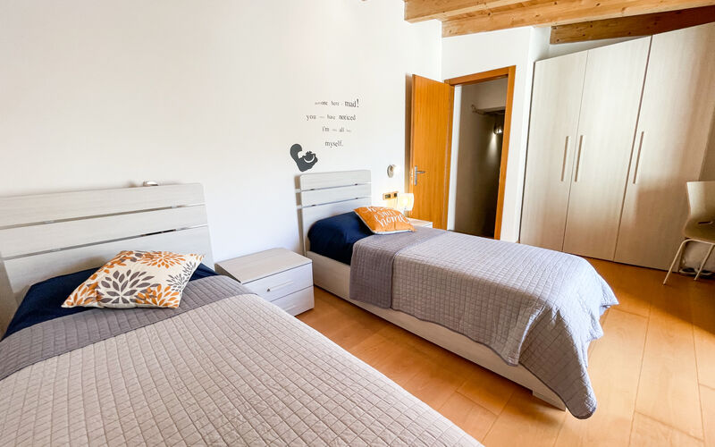 ROVERETO - C.so Bettini - Stanza 4 Doppia - Letto 1