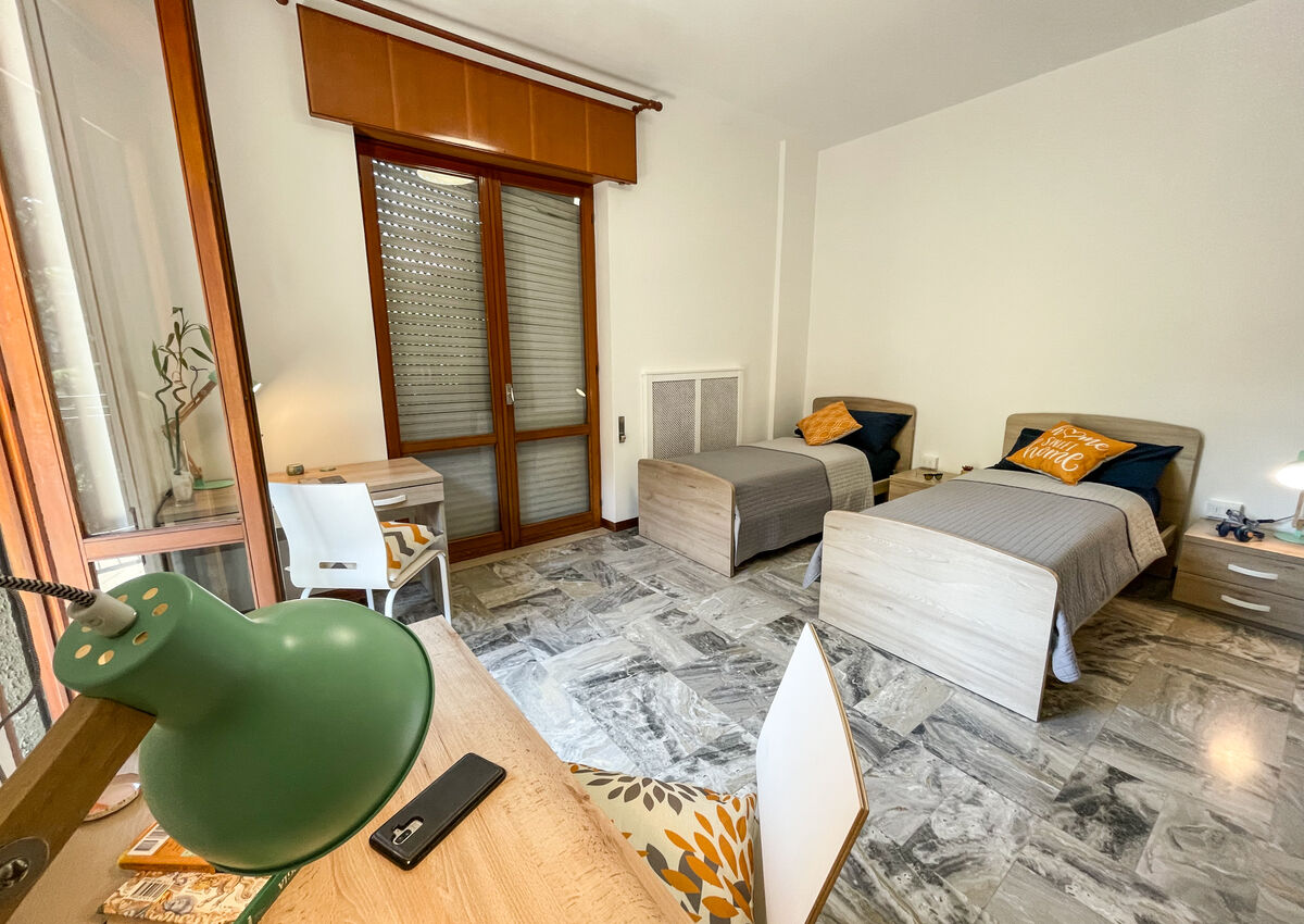 VICENZA - Via Meschinelli - Stanza 4 Doppia - Letto 2