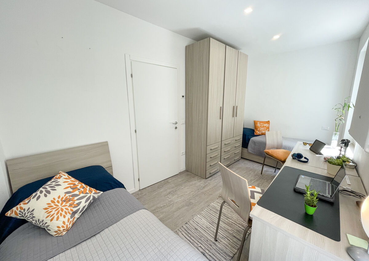 ROVERETO - S.Osvaldo - Piano Primo - Stanza 2 Doppia - Letto 2