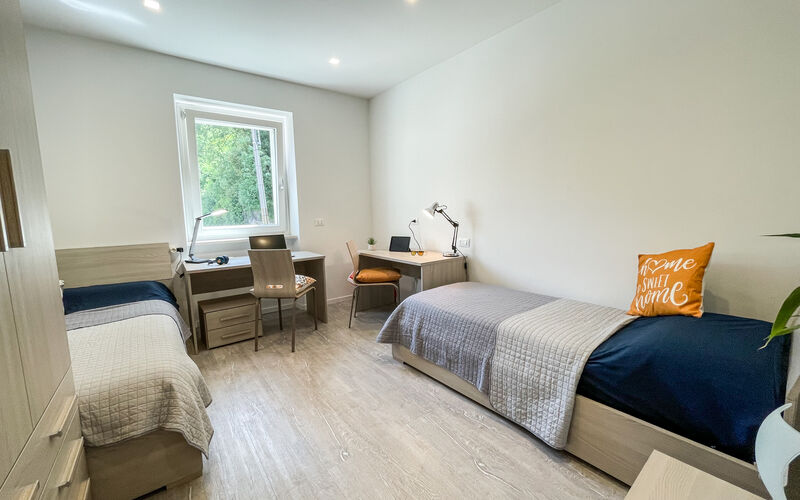 ROVERETO - S.Osvaldo - Piano Primo - Stanza 3 Doppia - Letto 2