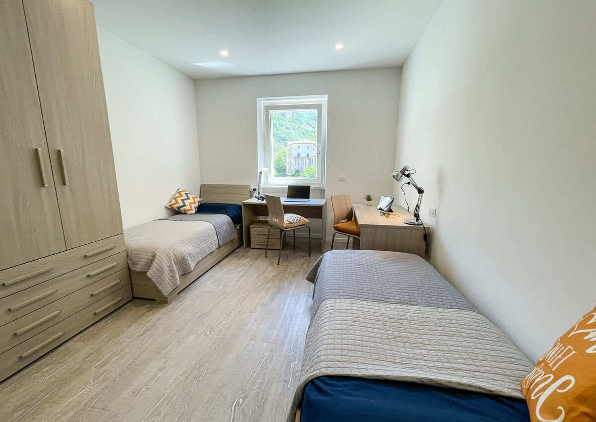 ROVERETO - S.Osvaldo - Piano Primo - Stanza 3 Doppia - Letto 2
