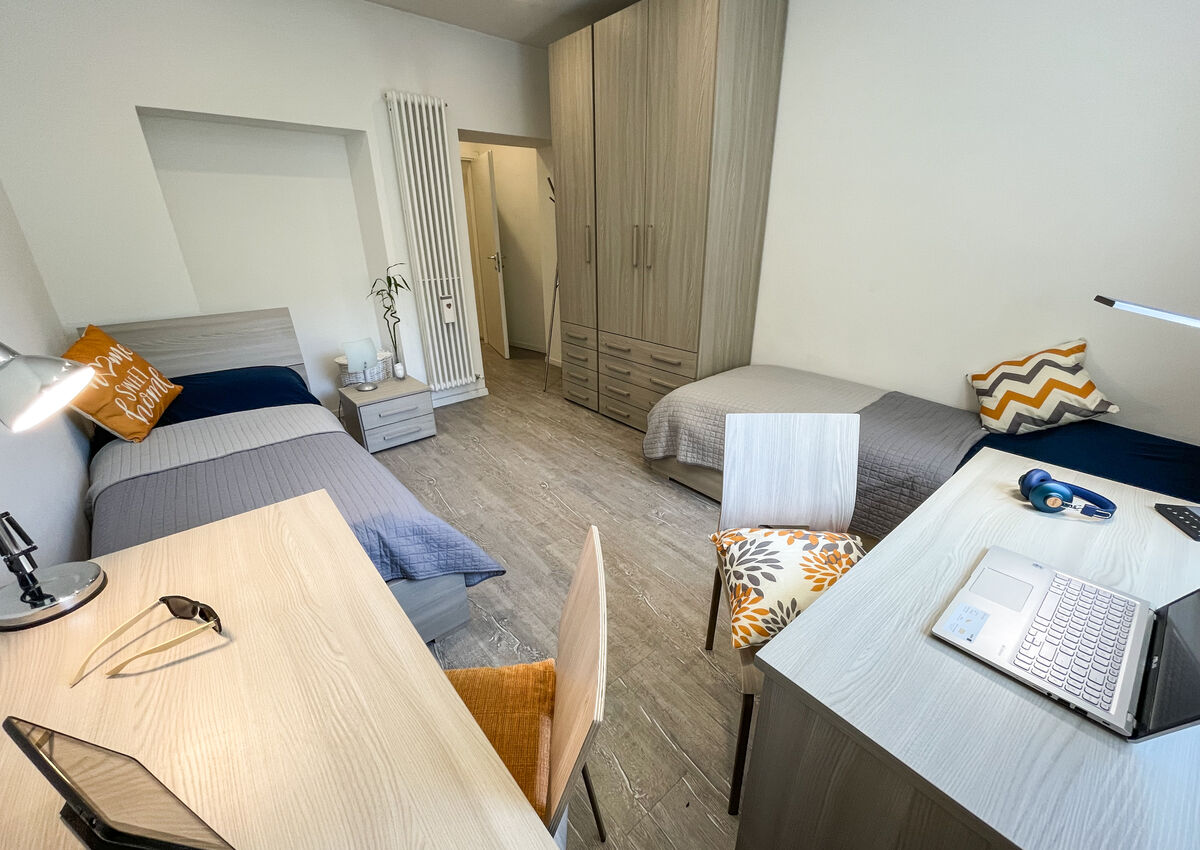 ROVERETO - S.Osvaldo - Piano Primo - Stanza 3 Doppia - Letto 2