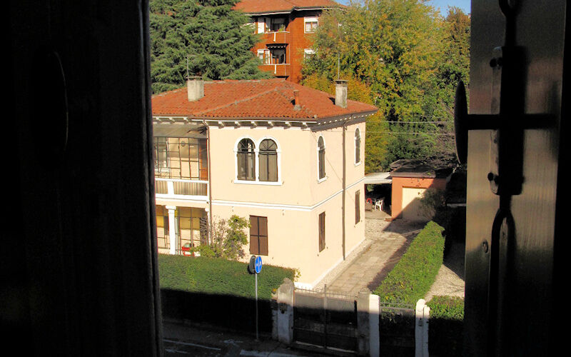 VICENZA - Via della Pace - Int. 3 - .Stanza 1 - Singola