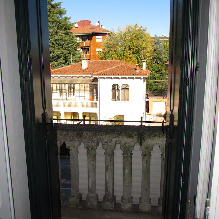 VICENZA - Via della Pace - Int. 3 - Stanza 4 - Letto 1