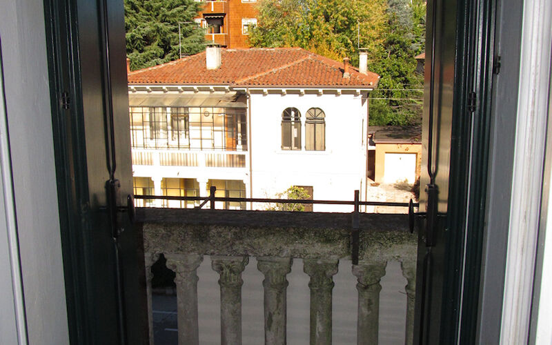 VICENZA - Via della Pace - Int. 3 - Stanza 4 - Letto 1