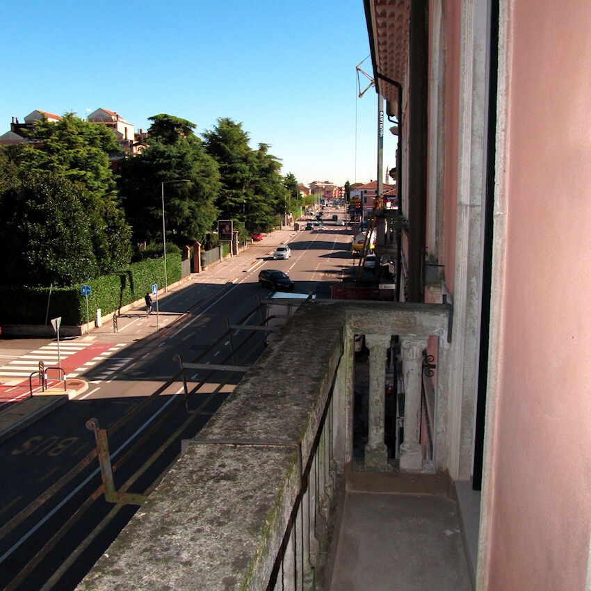 VICENZA - Via della Pace - Int. 3 - Stanza 4 - Letto 1