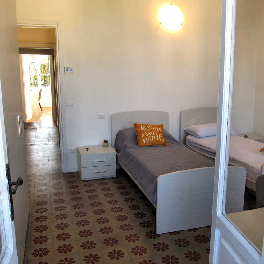 VICENZA - Via della Pace - Int. 3 - Stanza 4 - Letto 1