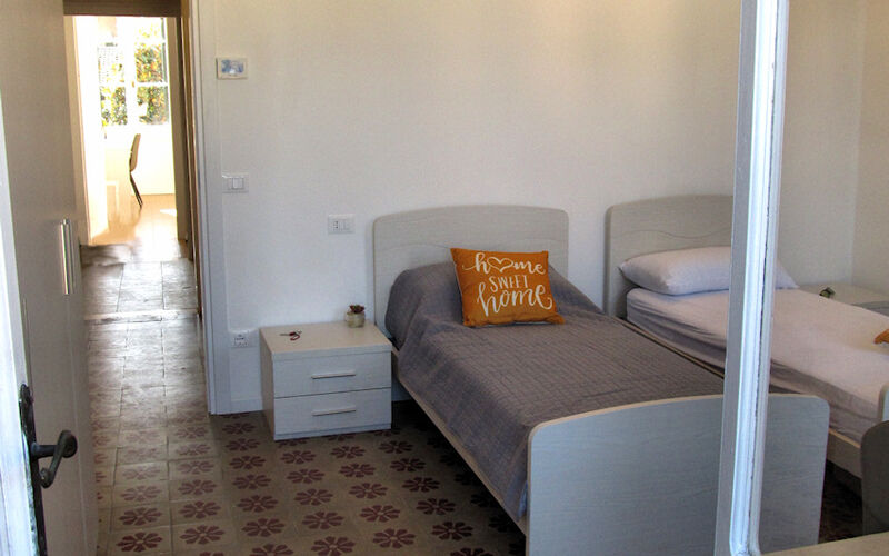 VICENZA - Via della Pace - Int. 3 - Stanza 4 - Letto 1