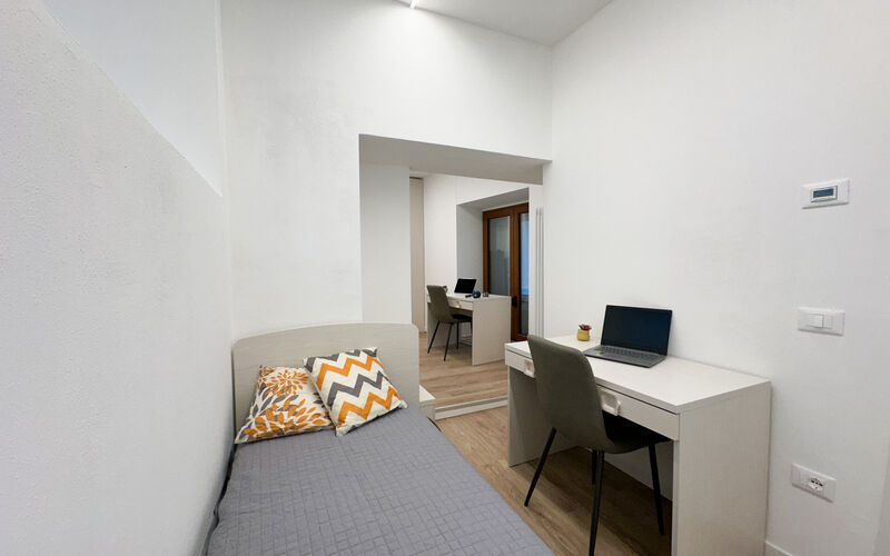 ROVERETO - S.Osvaldo - Piano Terra - Stanza Doppia - letto 2
