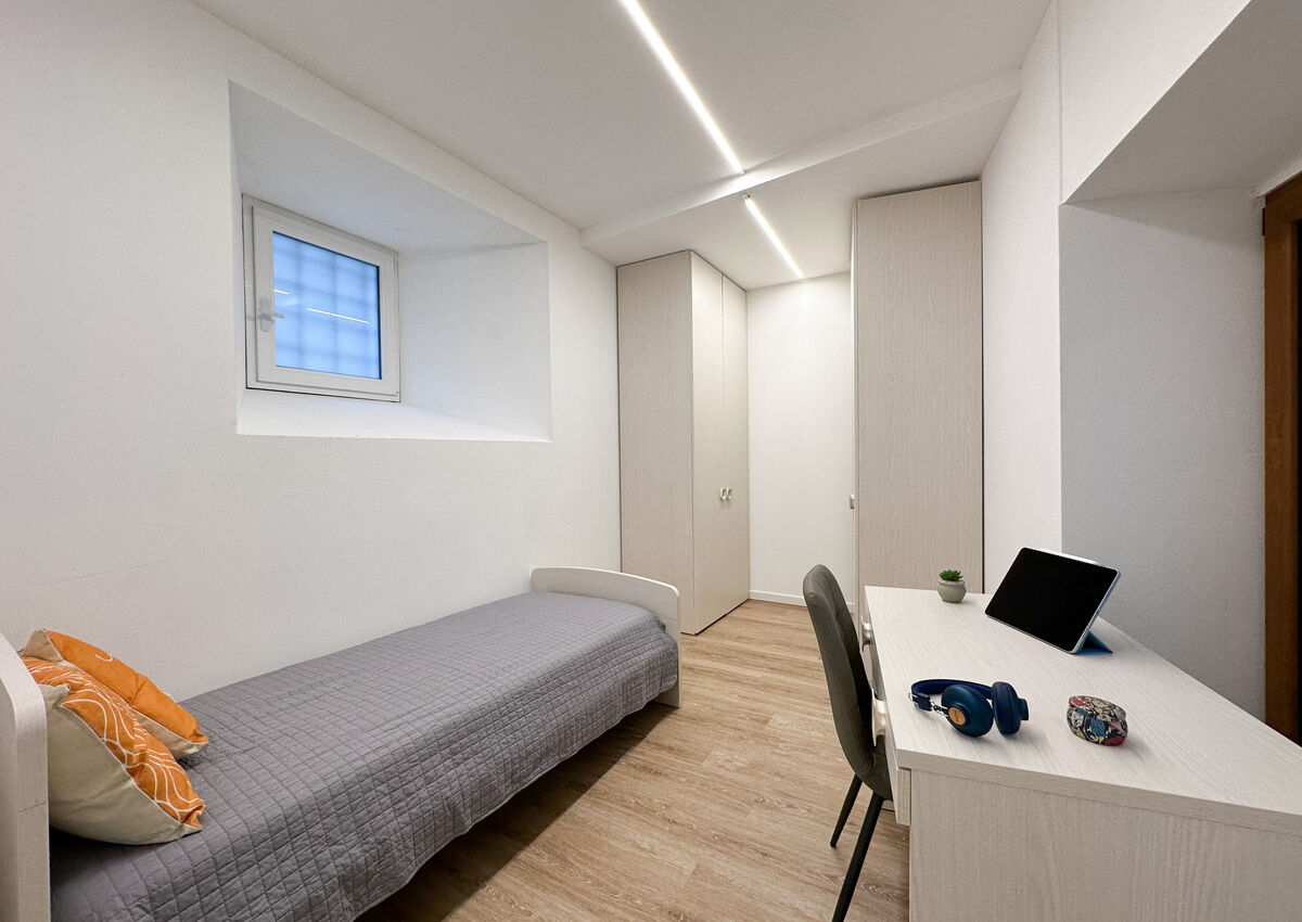 ROVERETO - S.Osvaldo - Piano Terra - Stanza Doppia - letto 1