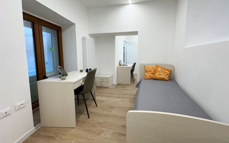 ROVERETO - S.Osvaldo - Piano Terra - Stanza Doppia - letto 1