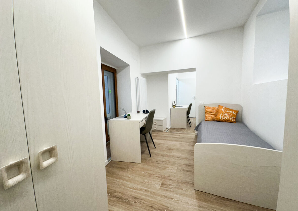 ROVERETO - S.Osvaldo - Piano Terra - Stanza Doppia - letto 1