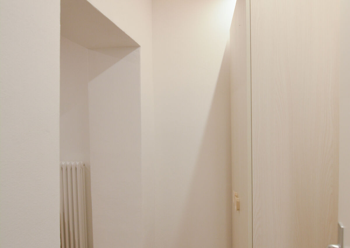 ROVERETO - Valbusa 1 - lato nord - Stanza 1 