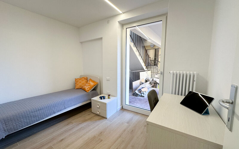 ROVERETO - Valbusa 1 - lato nord - Stanza 2 