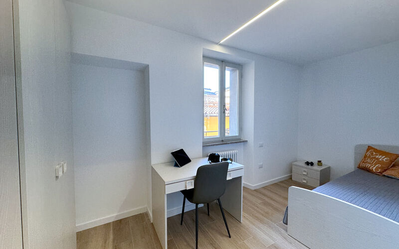 ROVERETO - Valbusa 1 - lato nord - Stanza 3