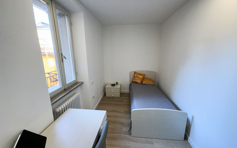 ROVERETO - Valbusa 1 - lato nord - Stanza 3