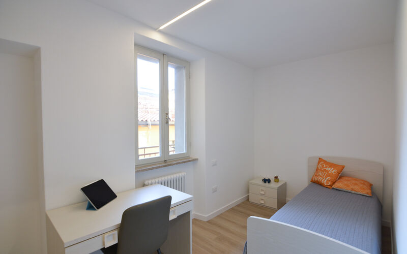 ROVERETO - Valbusa 1 - lato nord - Stanza 3