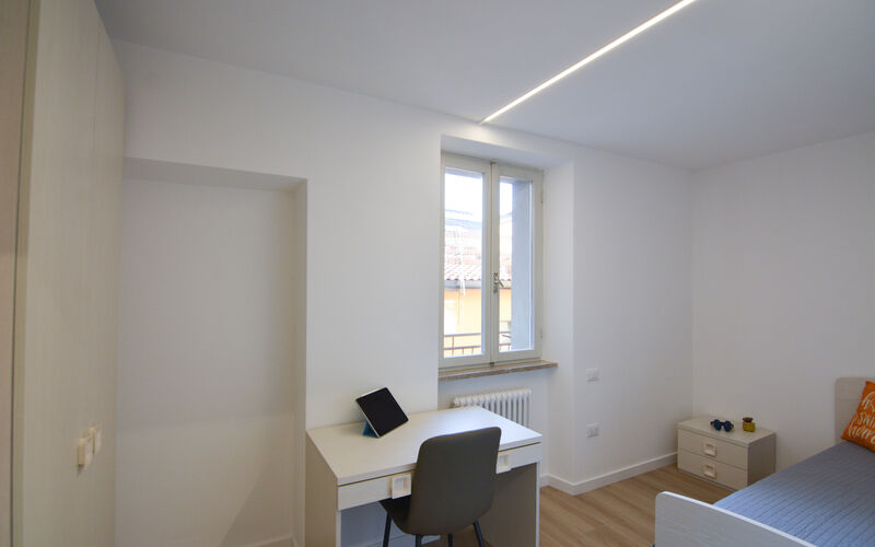 ROVERETO - Valbusa 1 - lato nord - Stanza 3