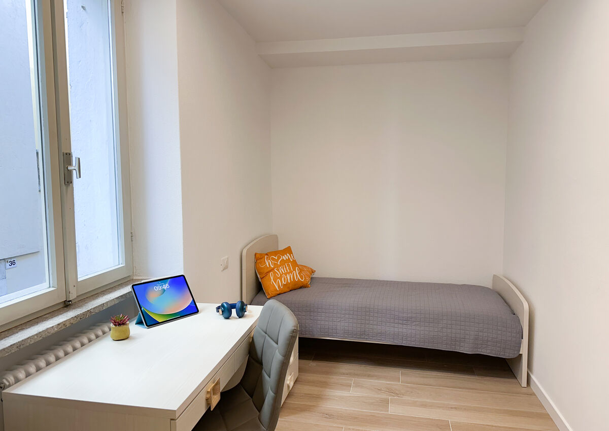 ROVERETO - Valbusa 1 - lato nord - Stanza 4