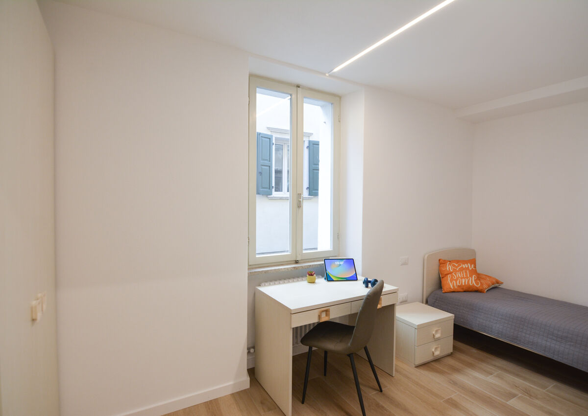 ROVERETO - Valbusa 1 - lato nord - Stanza 4