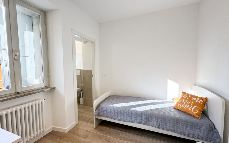 ROVERETO - Valbusa 1 - lato nord - Stanza 6