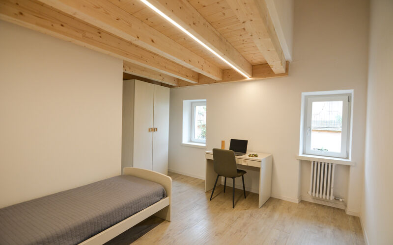 ROVERETO - Valbusa 4 - lato sud - Stanza 2