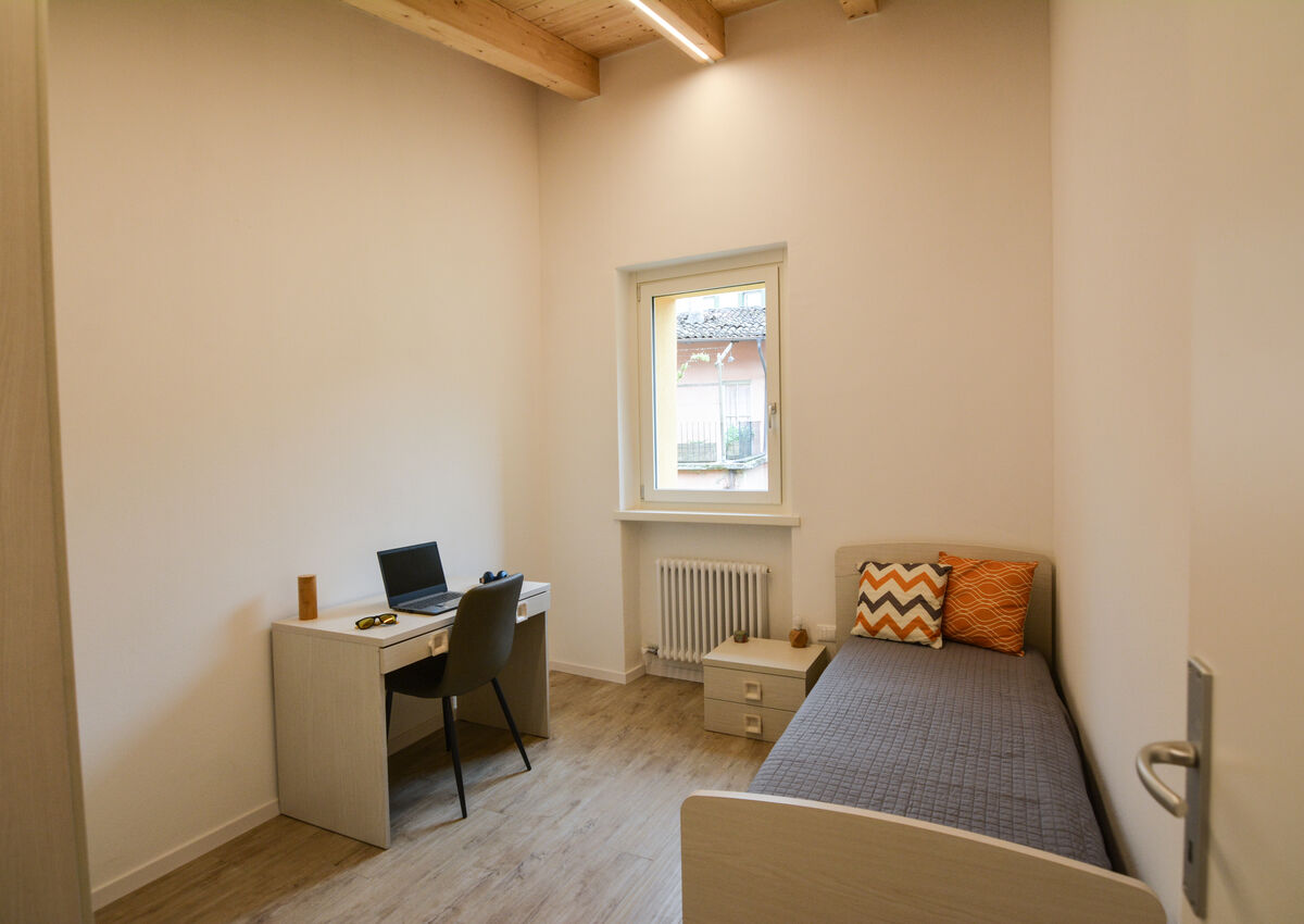 ROVERETO - Valbusa 4 - lato sud - Stanza 4