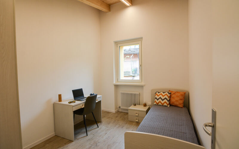 ROVERETO - Valbusa 4 - lato sud - Stanza 4