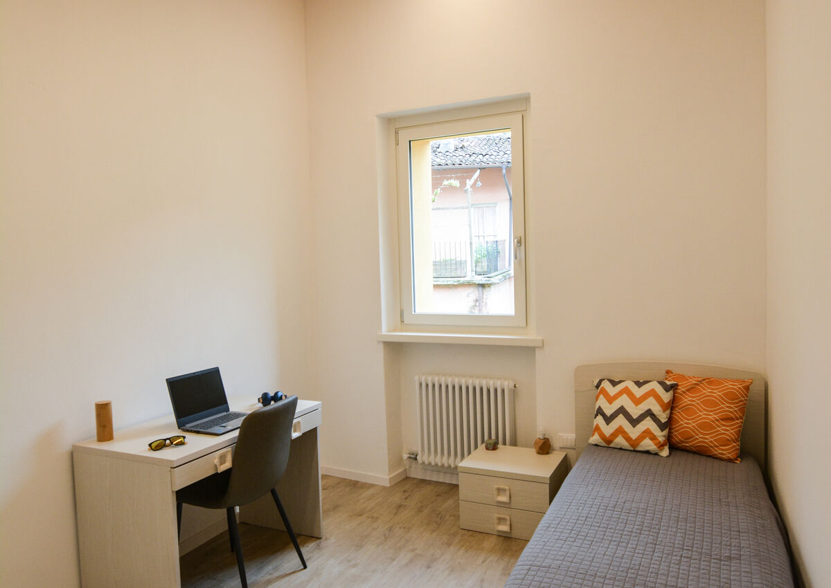 ROVERETO - Valbusa 4 - lato sud - Stanza 4