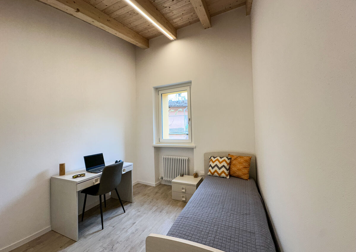 ROVERETO - Valbusa 4 - lato sud - Stanza 4