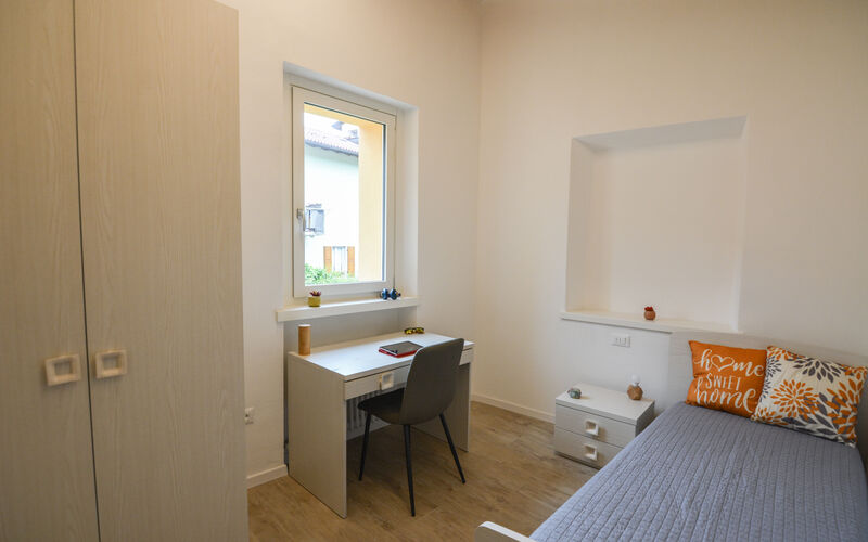 ROVERETO - Valbusa 4 - lato sud - Stanza 5