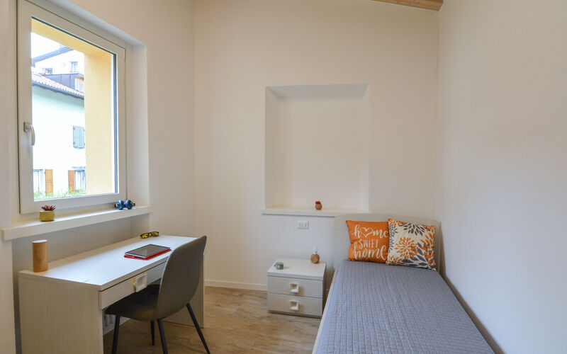 ROVERETO - Valbusa 4 - lato sud - Stanza 5