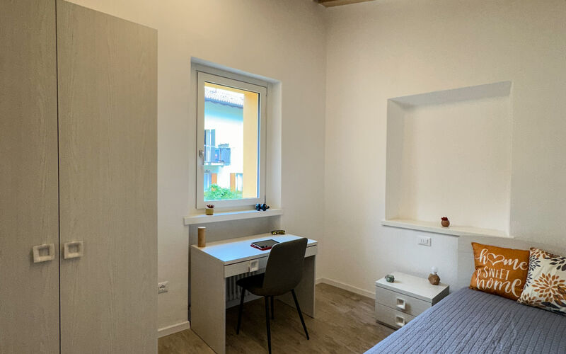 ROVERETO - Valbusa 4 - lato sud - Stanza 5