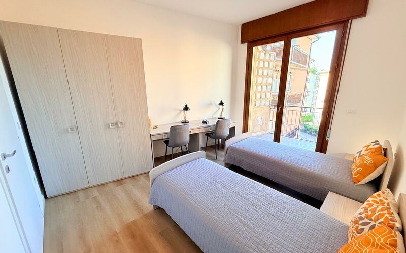 VICENZA - Via Arzignano - Stanza doppia - letto 1