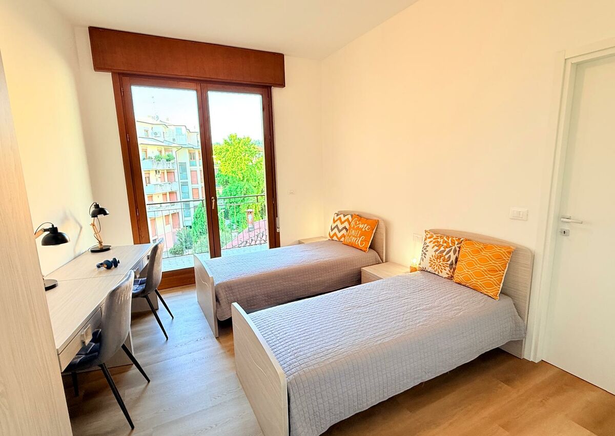 VICENZA - Via Arzignano - Stanza doppia - letto 2