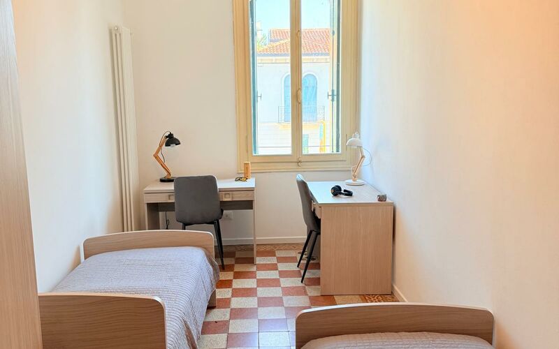 VICENZA - Viale della Pace - Int 1 - Stanza Doppia 1 - Letto 2