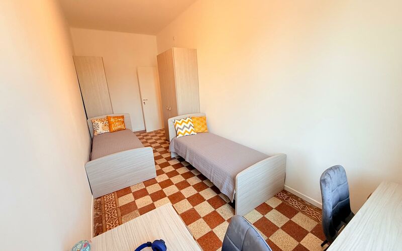VICENZA - Viale della Pace - Int 1 - Stanza Doppia 1 - Letto 2