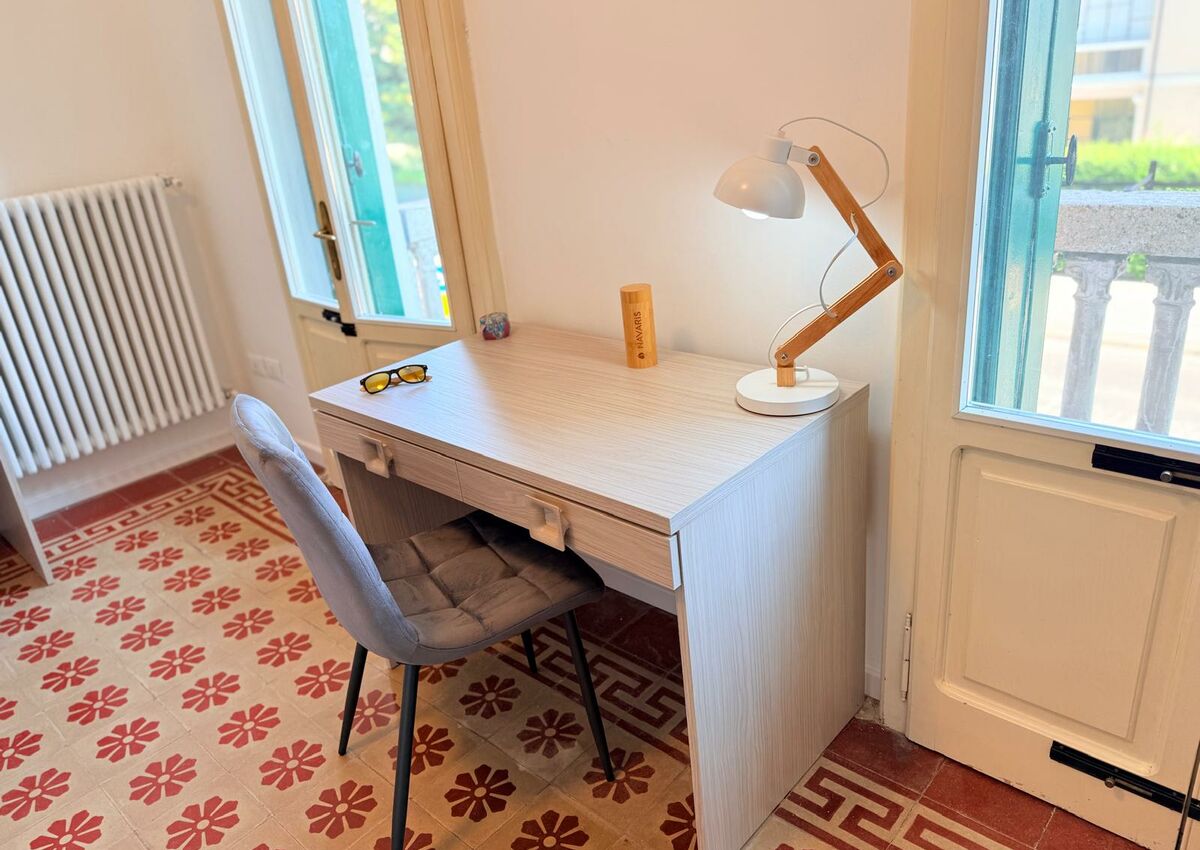 VICENZA - Viale della Pace - Int 1 - Stanza doppia 2 - letto 1