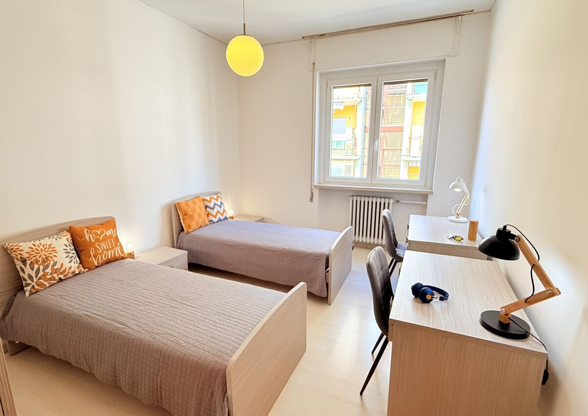 VICENZA - Via Borgo Casale - Stanza doppia 2 - letto 1