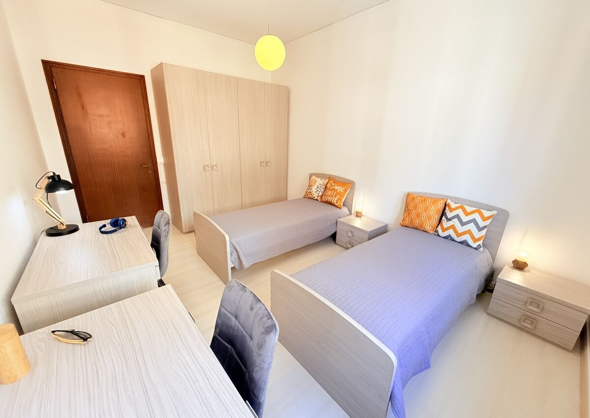 VICENZA - Via Borgo Casale - Stanza doppia 2 - letto 1
