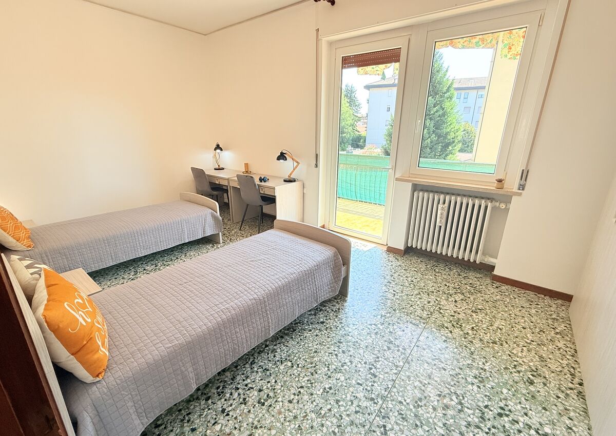 VICENZA - Via Borgo Casale - Stanza doppia 2 - letto 2
