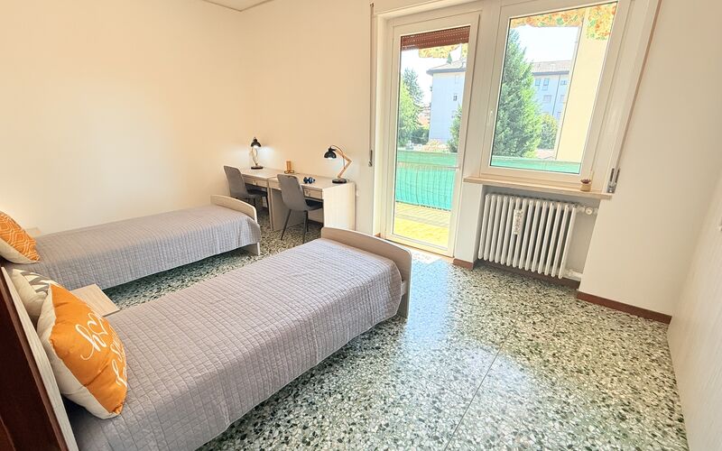 VICENZA - Via Borgo Casale - Stanza doppia 2 - letto 2