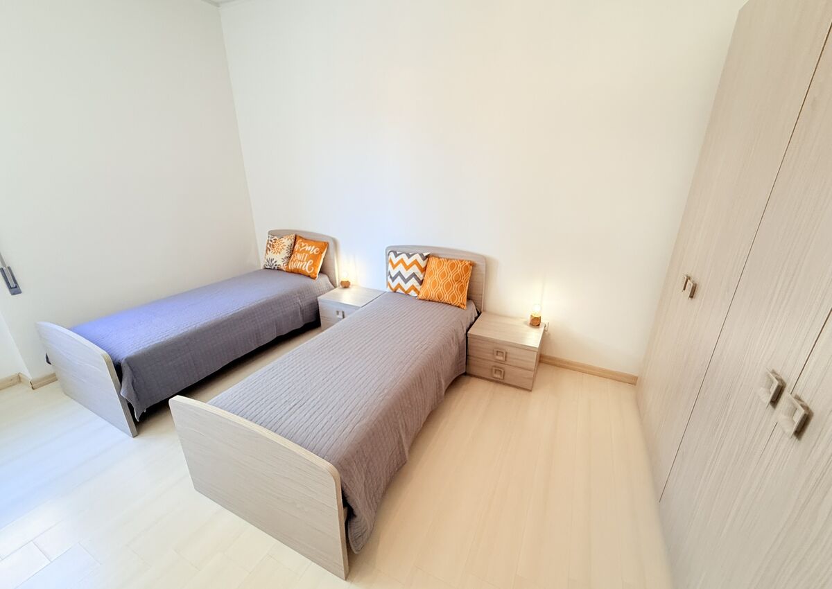 VICENZA - Via Borgo Casale - Stanza doppia 3 - letto 2